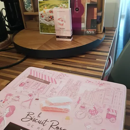 En Duplex, Proche Du Centre Ville, Parking Prive *