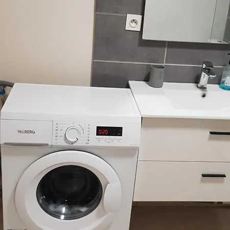 En Duplex, Proche Du Centre Ville, Parking Prive * 兰斯