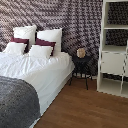 En Duplex, Proche Du Centre Ville, Parking Prive