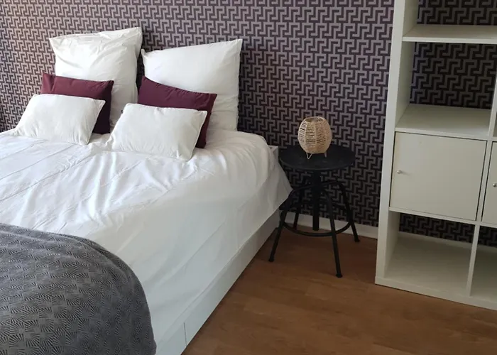 En Duplex, Proche Du Centre Ville, Parking Prive